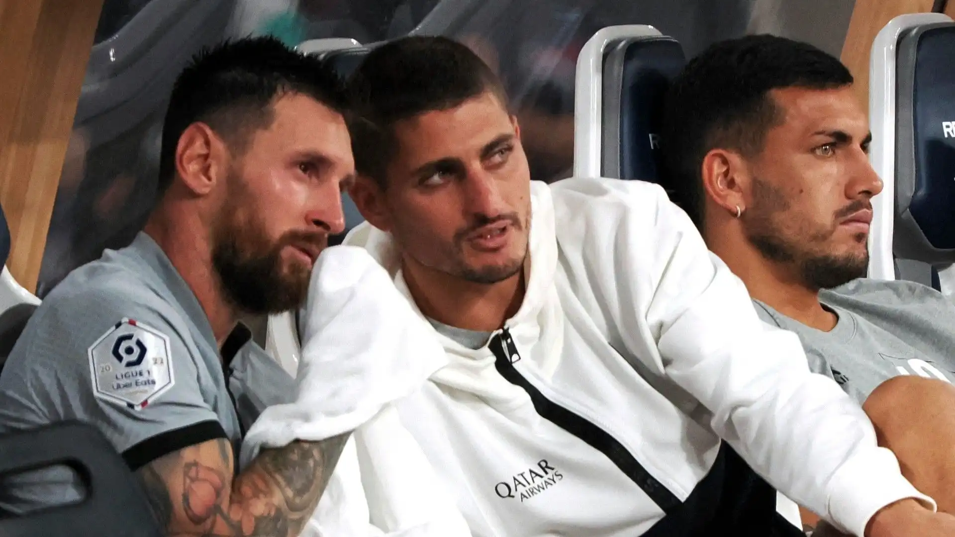 Una volta in panchina, Messi ha scambiato quattro chiacchiere con Marco Verratti