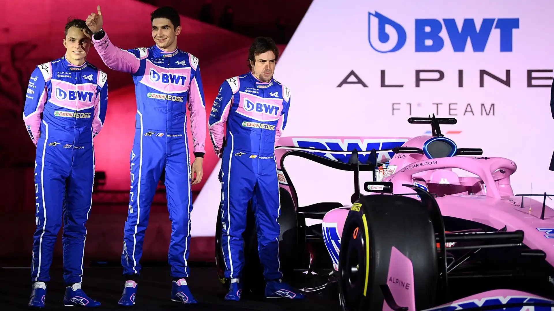 Attualmente terzo pilota della scuderia francese, il giovane australiano avrebbe dovuto essere compagno di squadra di Esteban Ocon e prendere il posto di Fernando Alonso