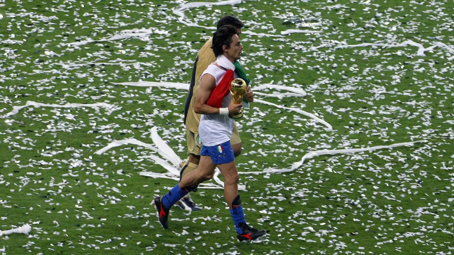 Con la maglia azzurra Filippo ha vinto in mondiale del 2006, andando a segno con la Repubblica Ceca nell'ultima partita dei gironi
