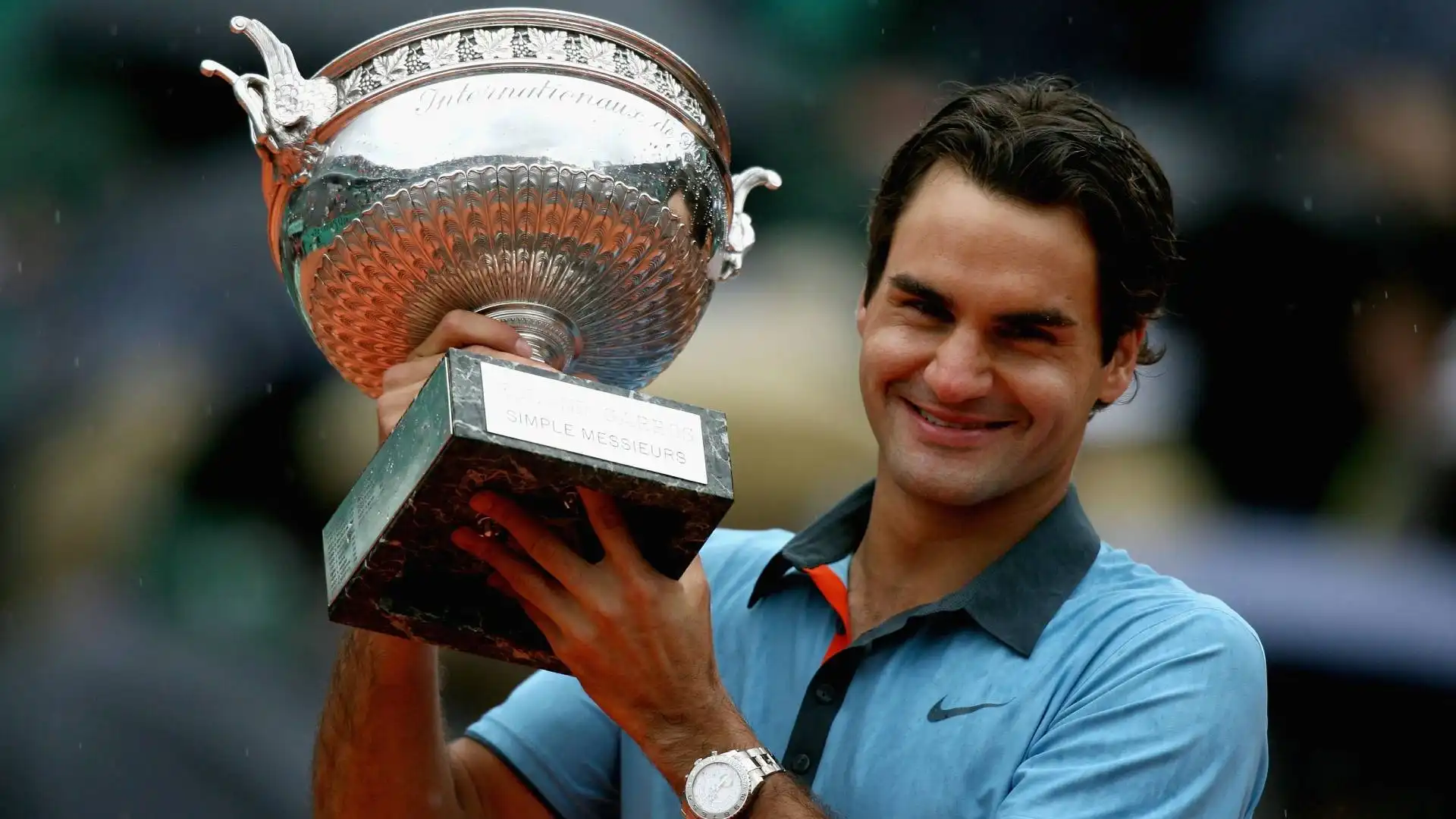 Il Roland Garros è la prova dello Slam in cui Re Roger ha faticato un po' di più a causa del Re sulla terra battuta, Rafael Nadal, ma è comunque riuscito a vincerlo, nel 2009