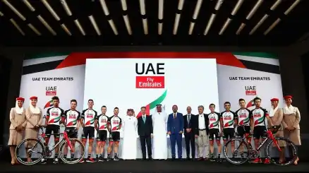 Colpo di mercato dell'UAE Team Emirates