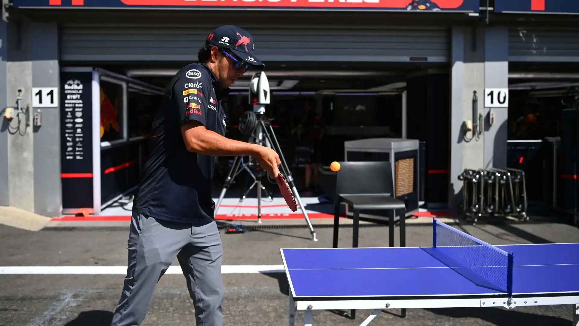 E' tempo di ping pong nel paddock di F1