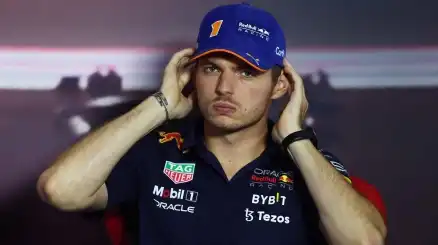 F1, Max Verstappen furioso: 