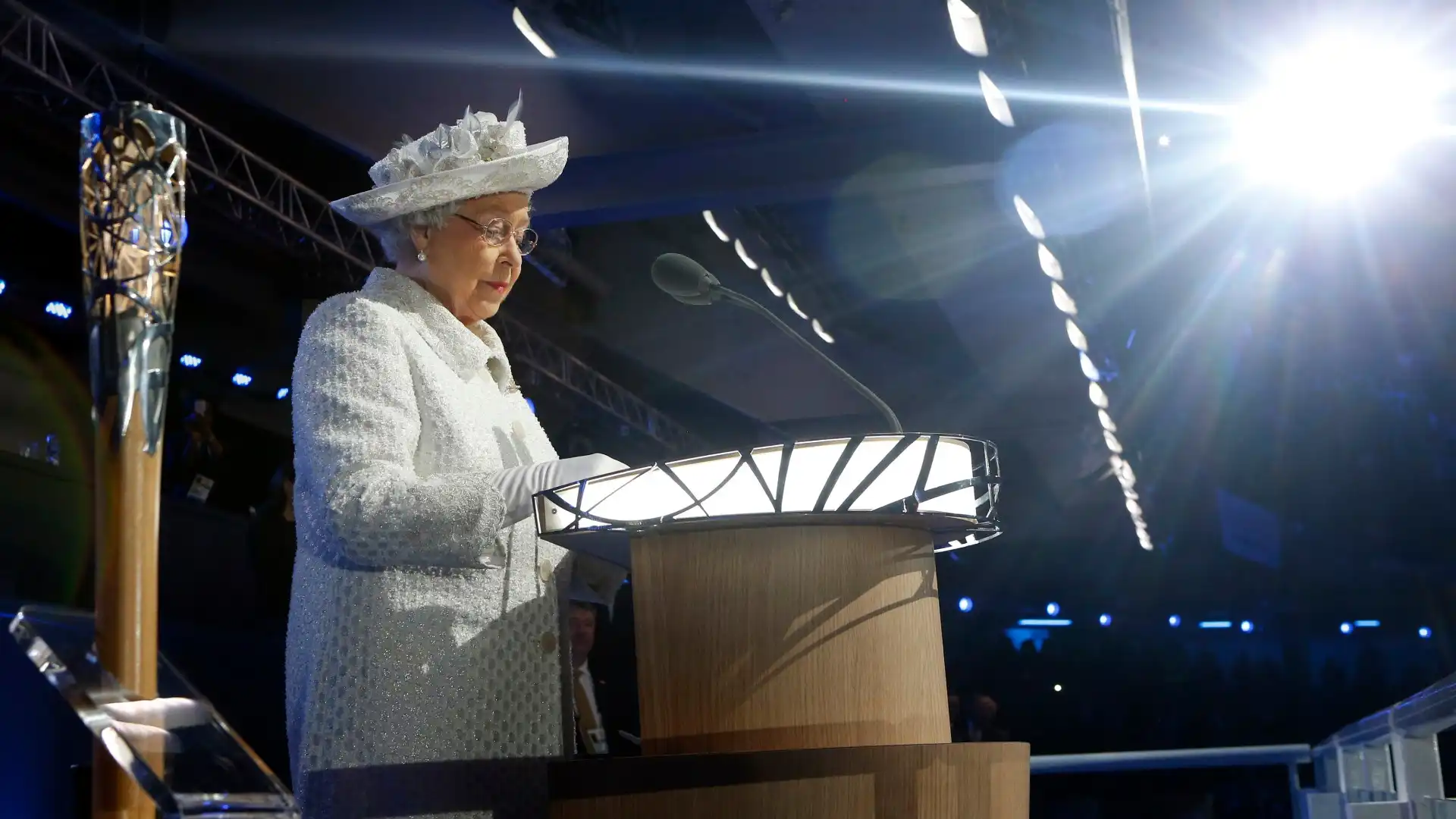 La Regina presenzia all'inaugurazione dei 20esimi Giochi del Commonwealth a Glasgow, nel 2014