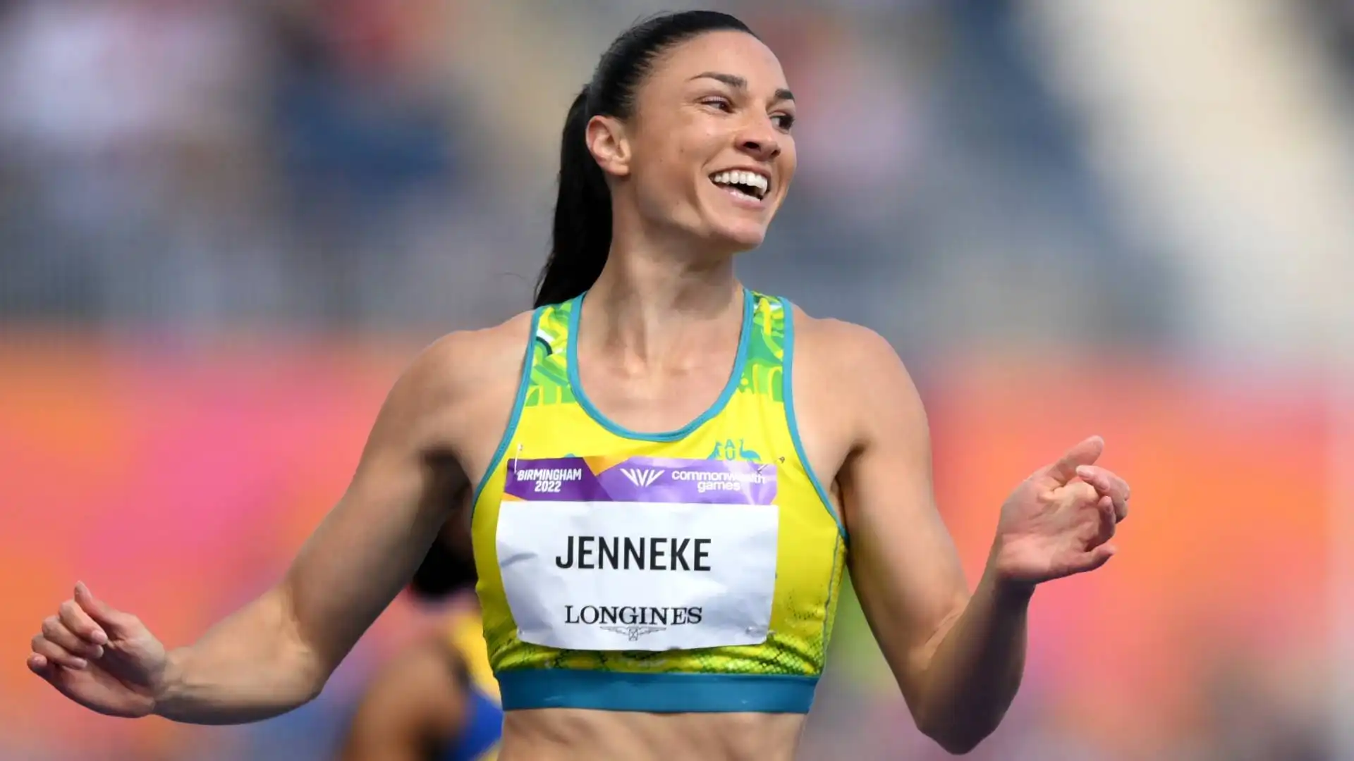 Ai Giochi del Commonwealth 2014, stabilisce un nuovo record: è la più giovane atleta a qualificarsi per la finale dei 100 m a ostacoli