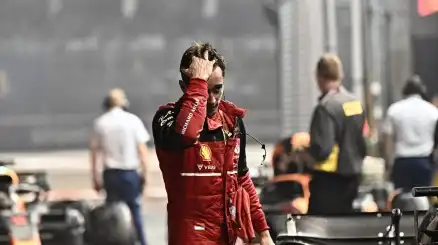 F1: Sergio Perez penalizzato, ma Charles Leclerc e la Ferrari restano dietro