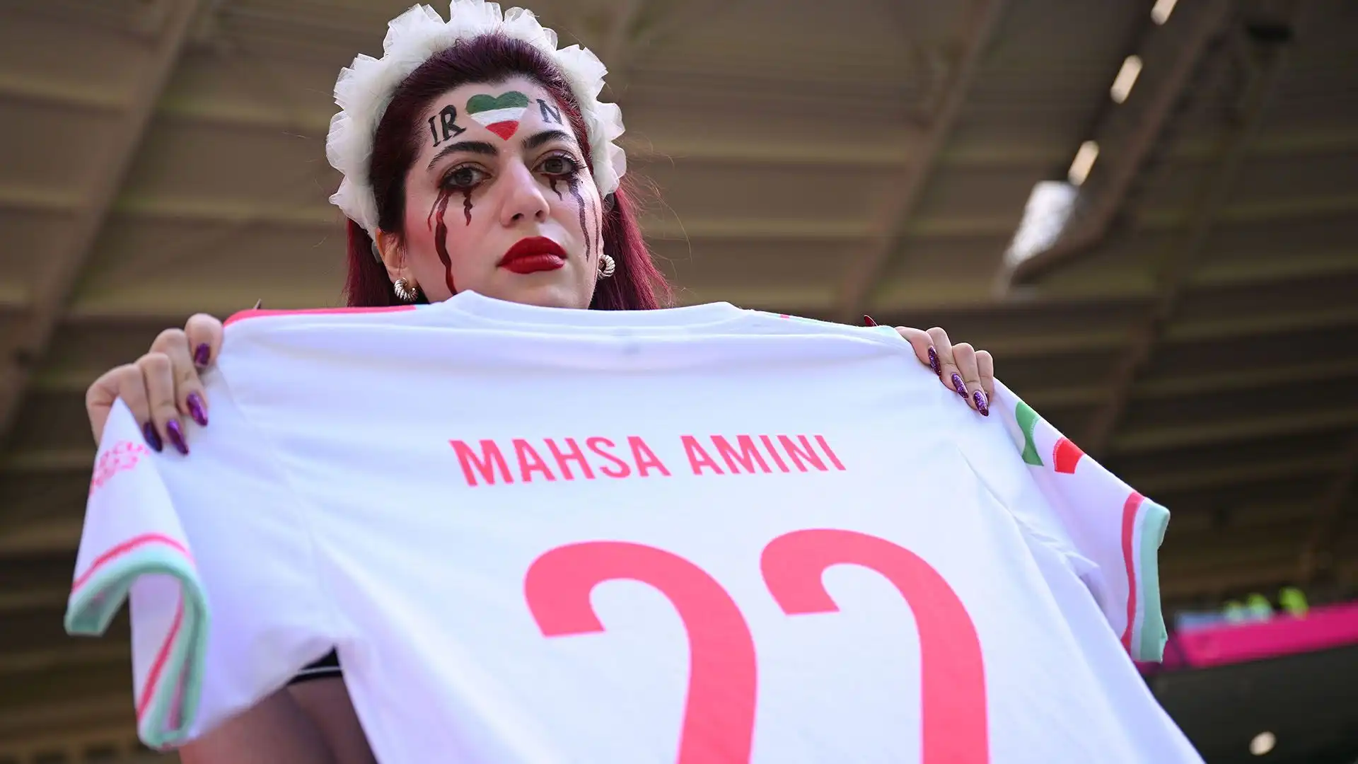 Grande tensione sugli spalti all'Ahmad bin Ali Stadium: ricordata Mahsa Amini