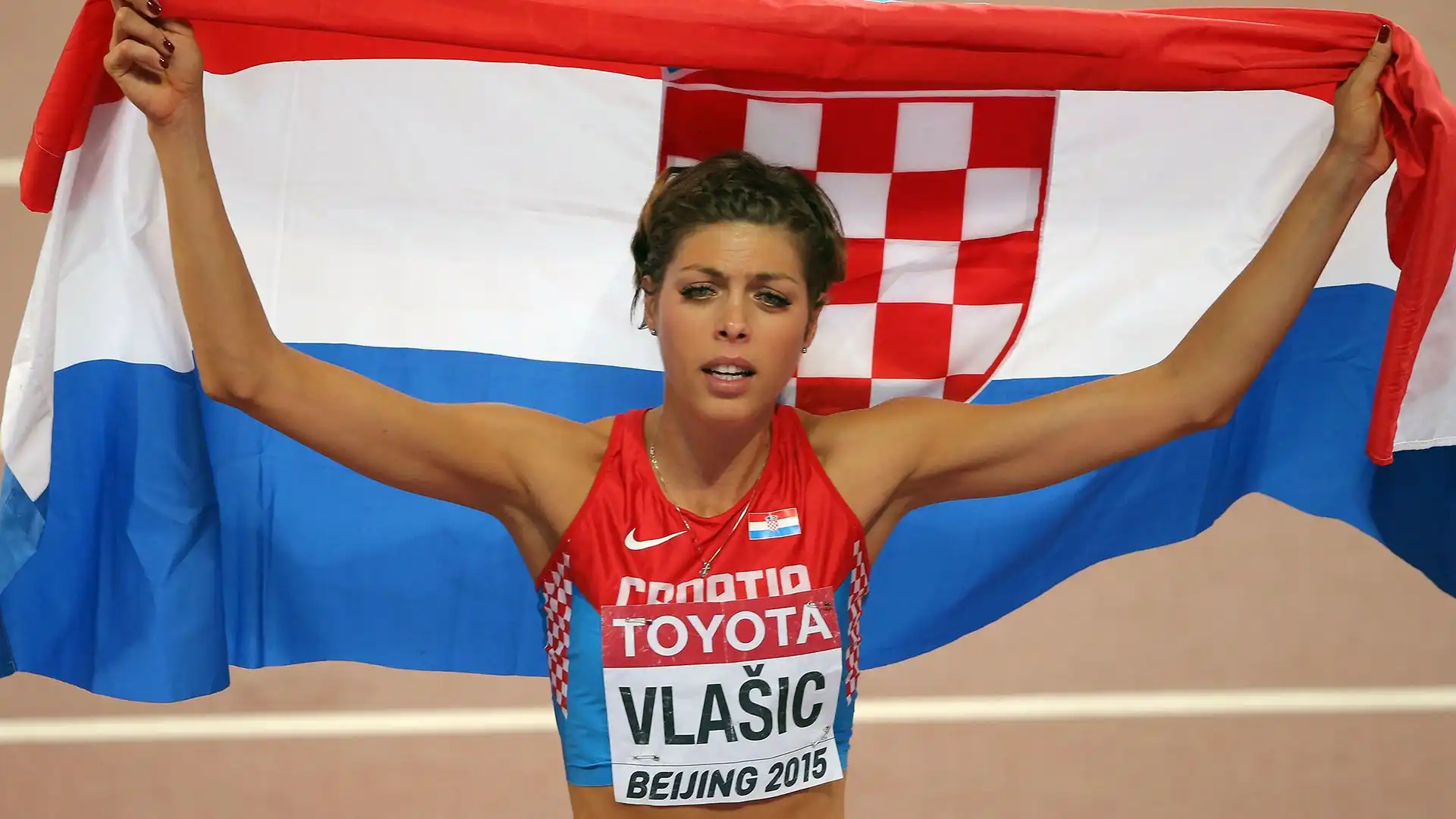 Il suo record personale è di 2,08 metri, realizzato il 31 agosto 2009 a Zagabria; questa misura è anche il record nazionale croato e secondo risultato di tutti i tempi
