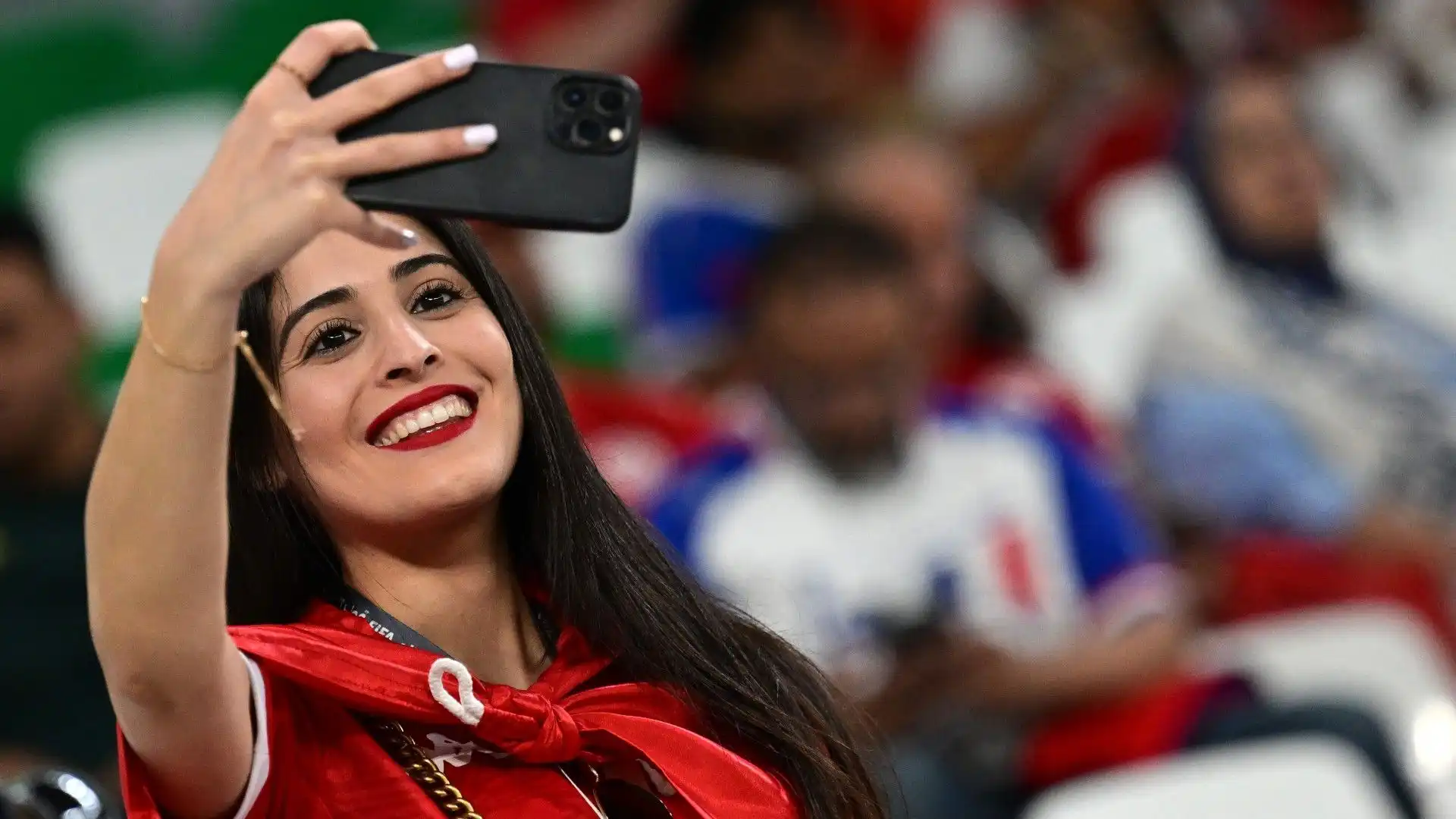 Belle e sorridenti: le foto delle splendide tifose della Tunisia
