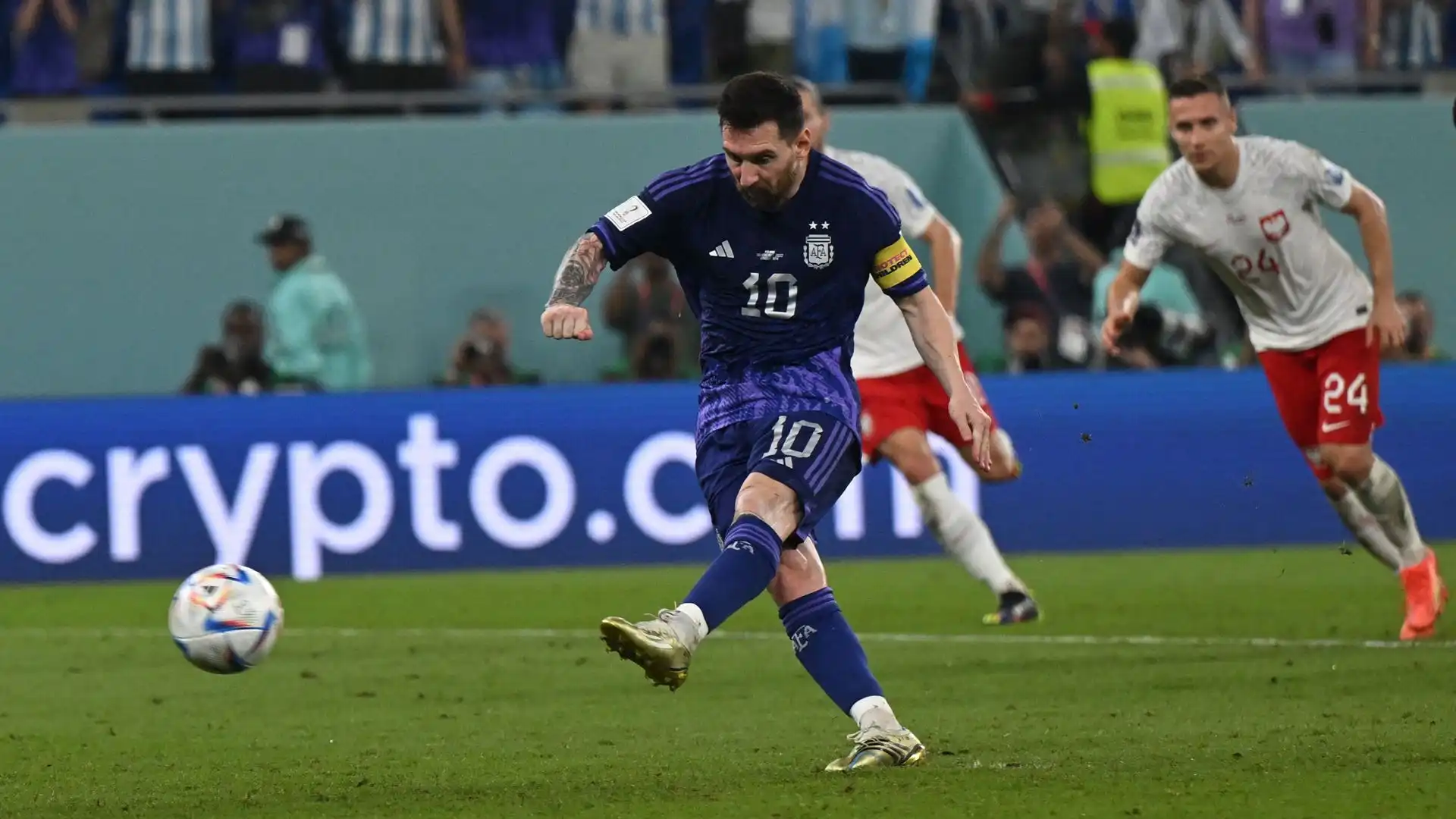 Mondiali: le foto del rigore sbagliato da Lionel Messi