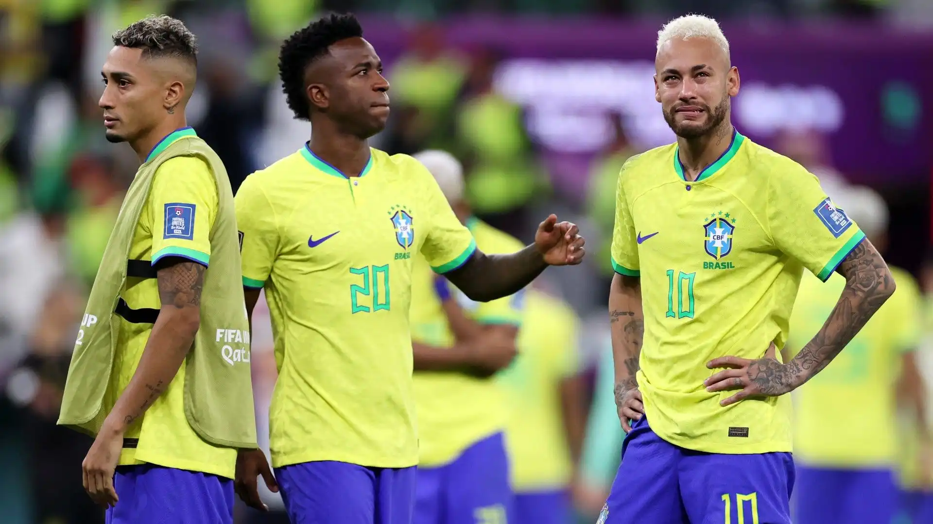 Anche Vinicius ha provato a consolare Neymar