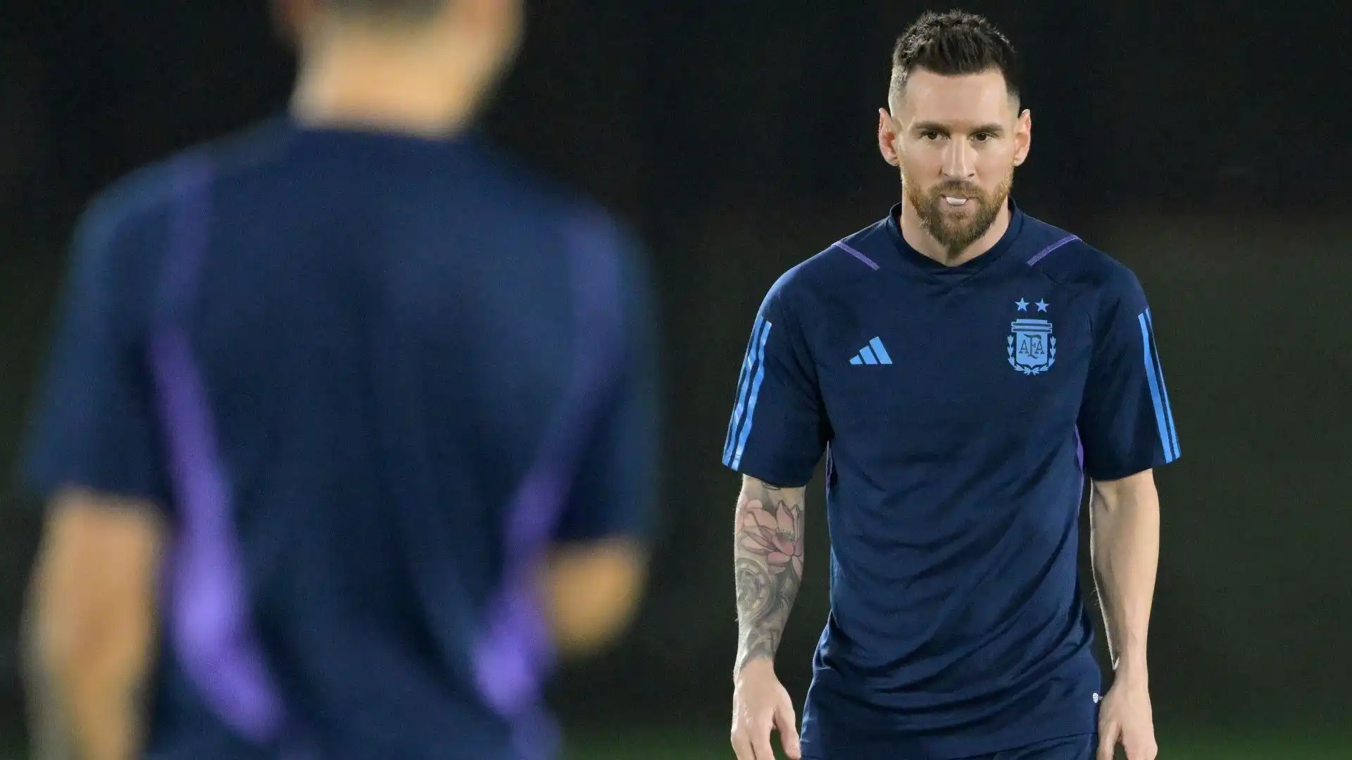 Lionel Messi è pronto a sfidare l'Olanda: le foto dell'allenamento