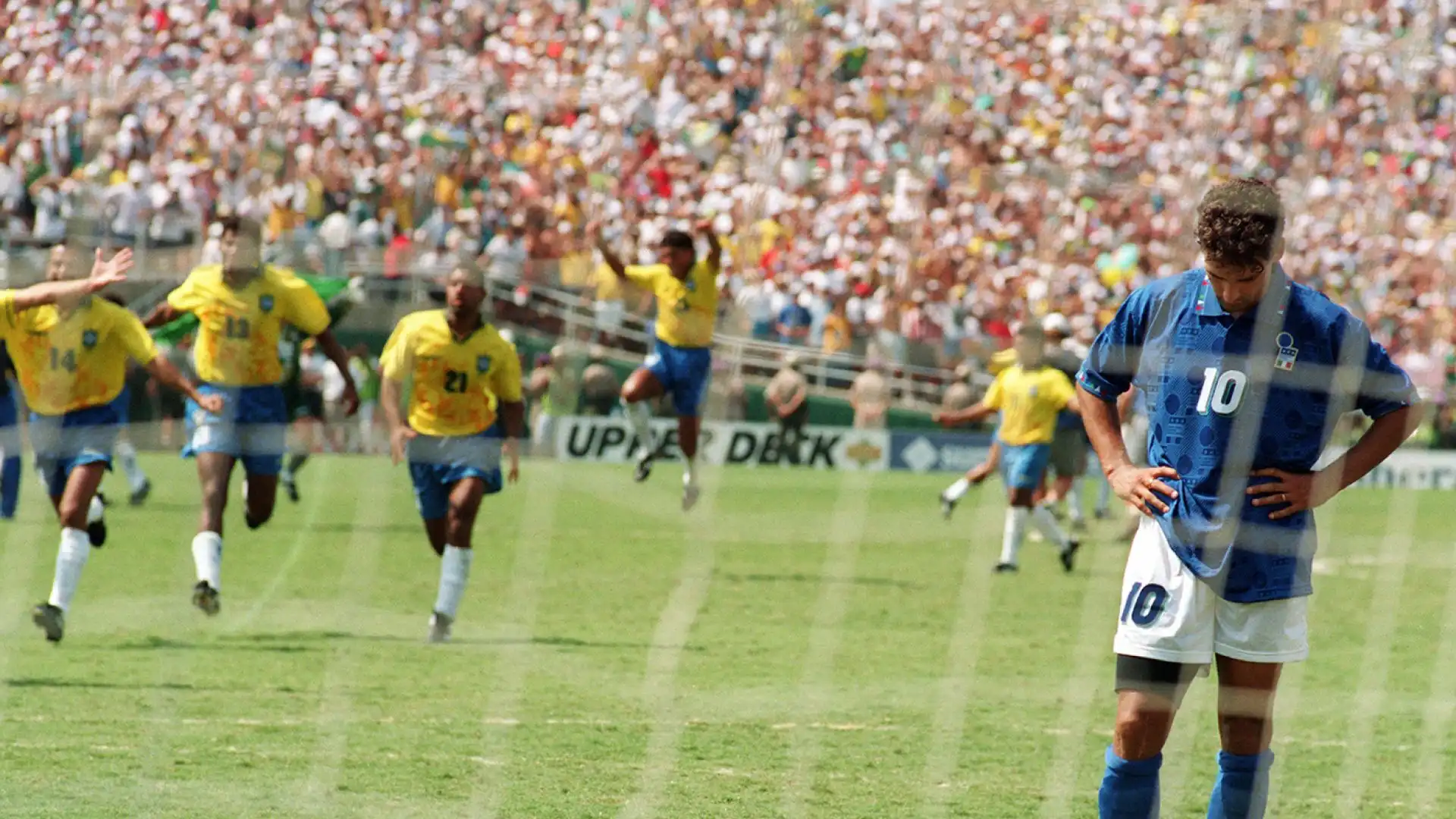 L'amarezza di Roberto Baggio dopo il rigore sbagliato a USA '94 che consegna la Coppa del Mondo al Brasile