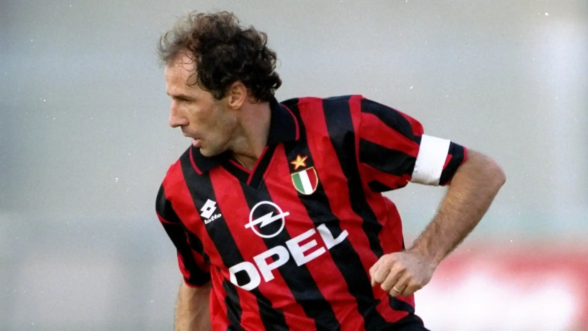 Franco Baresi (Milan): 20 stagioni, 719 partite e 33 gol