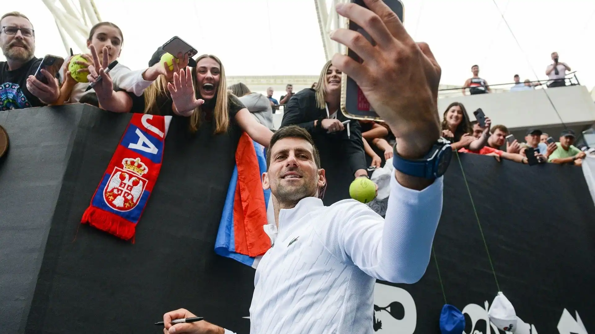 Djokovic è stato accolto bene dai tifosi australiani, dopo le tristi vicissitudini del 2022
