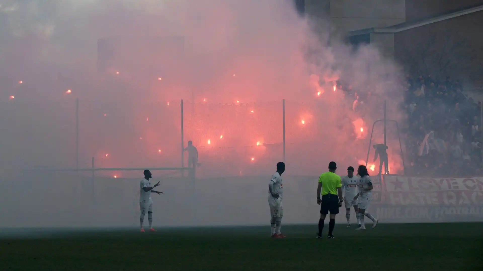L'episodio è accaduto durante la partita tra Olympique Marsiglia e Hyères