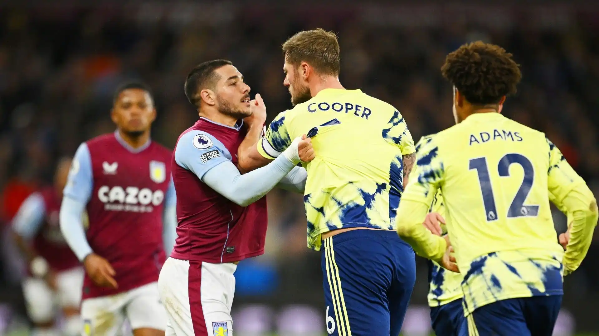 E' successo durante la partita tra Aston Villa e Leeds