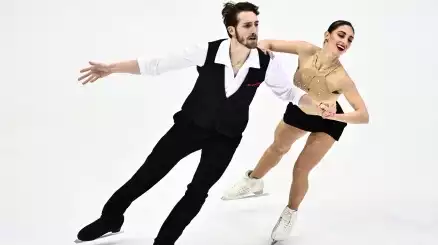 Niccolò Macii e Sara Conti: amore sul ghiaccio
