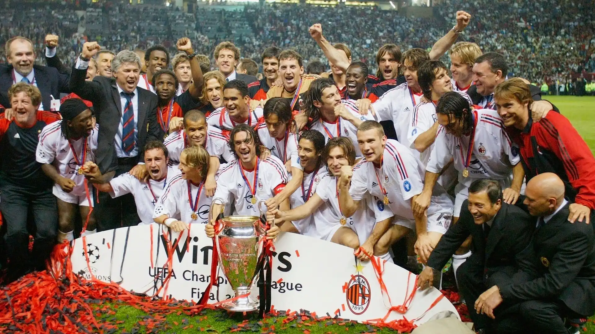 3) Milan (Italia): 18 trofei (7 Champions League, 5 Supercoppe europee, 2 Coppe delle Coppe, 3 Coppe Intercontinentali, 1 Coppa del mondo per club)