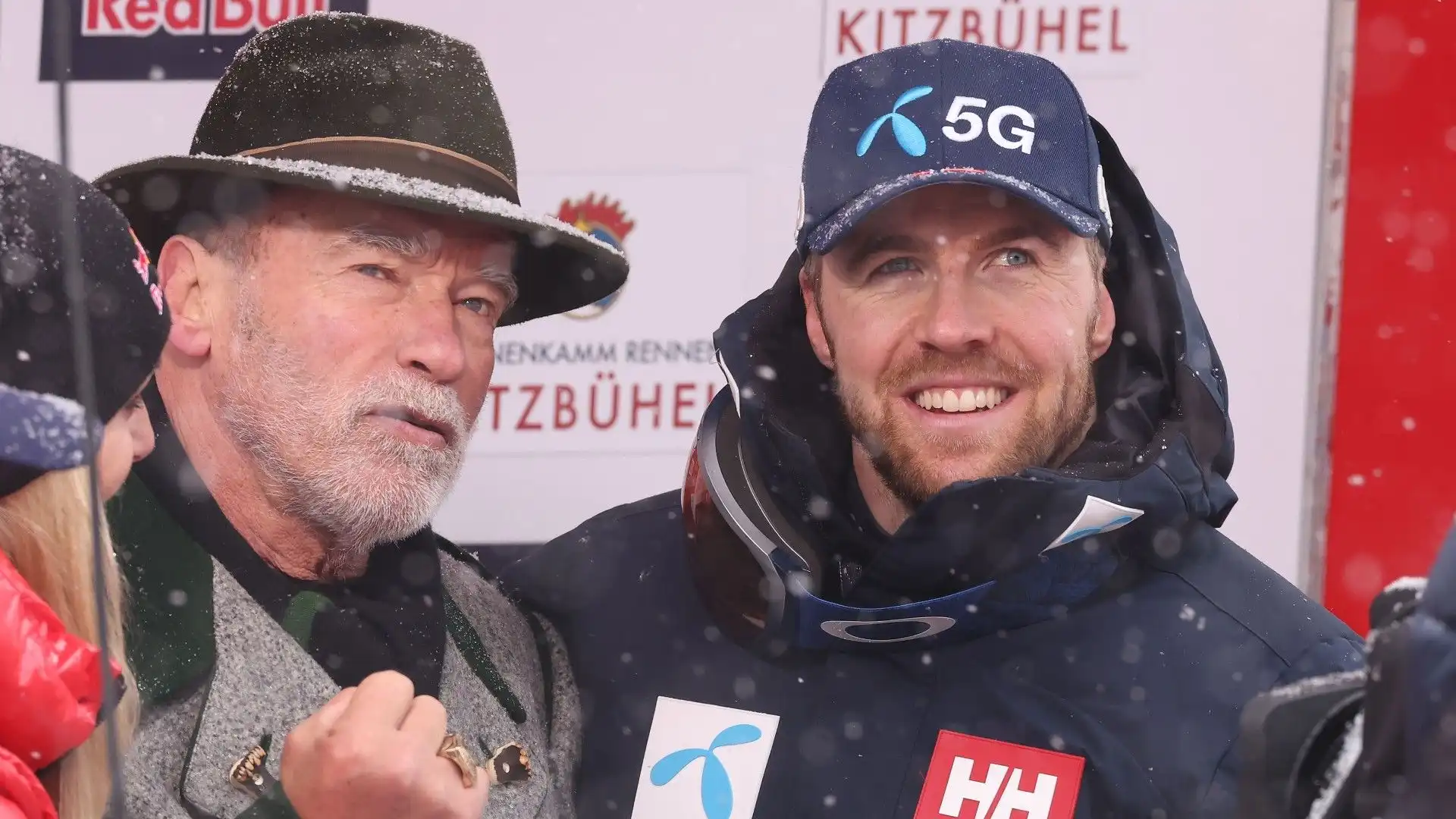 Arnold Schwarzenegger ha incontrato anche Aleksander Aamodt Kilde: eccoli insieme