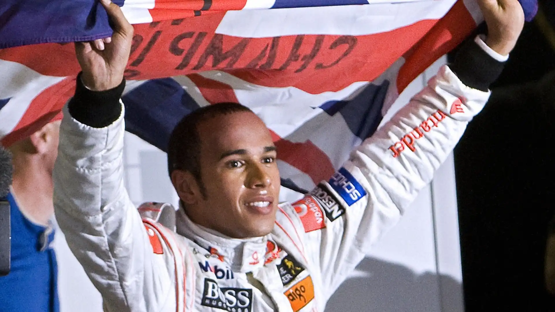 2- Lewis Hamilton 23 anni, 300 giorni (2008)