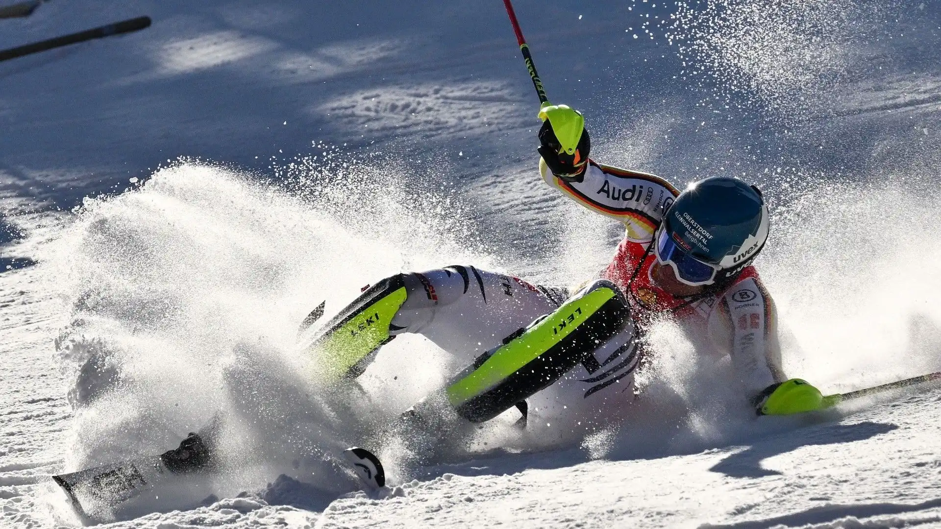 Grande paura per lo sciatore tedesco Alexander Schmid