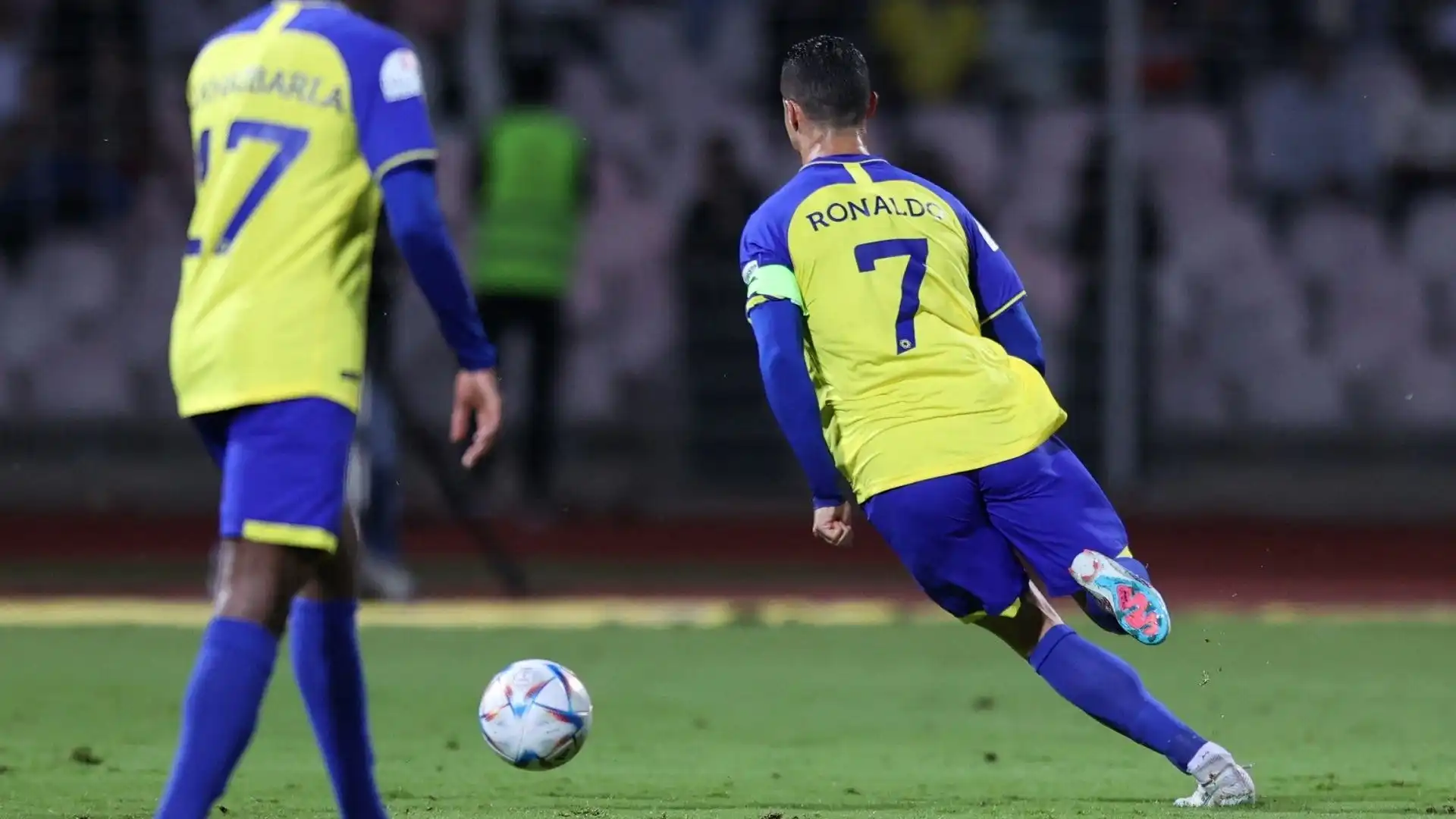 Grazie ai quattro gol di Ronaldo, l'Al Nassr torna primo in classifica