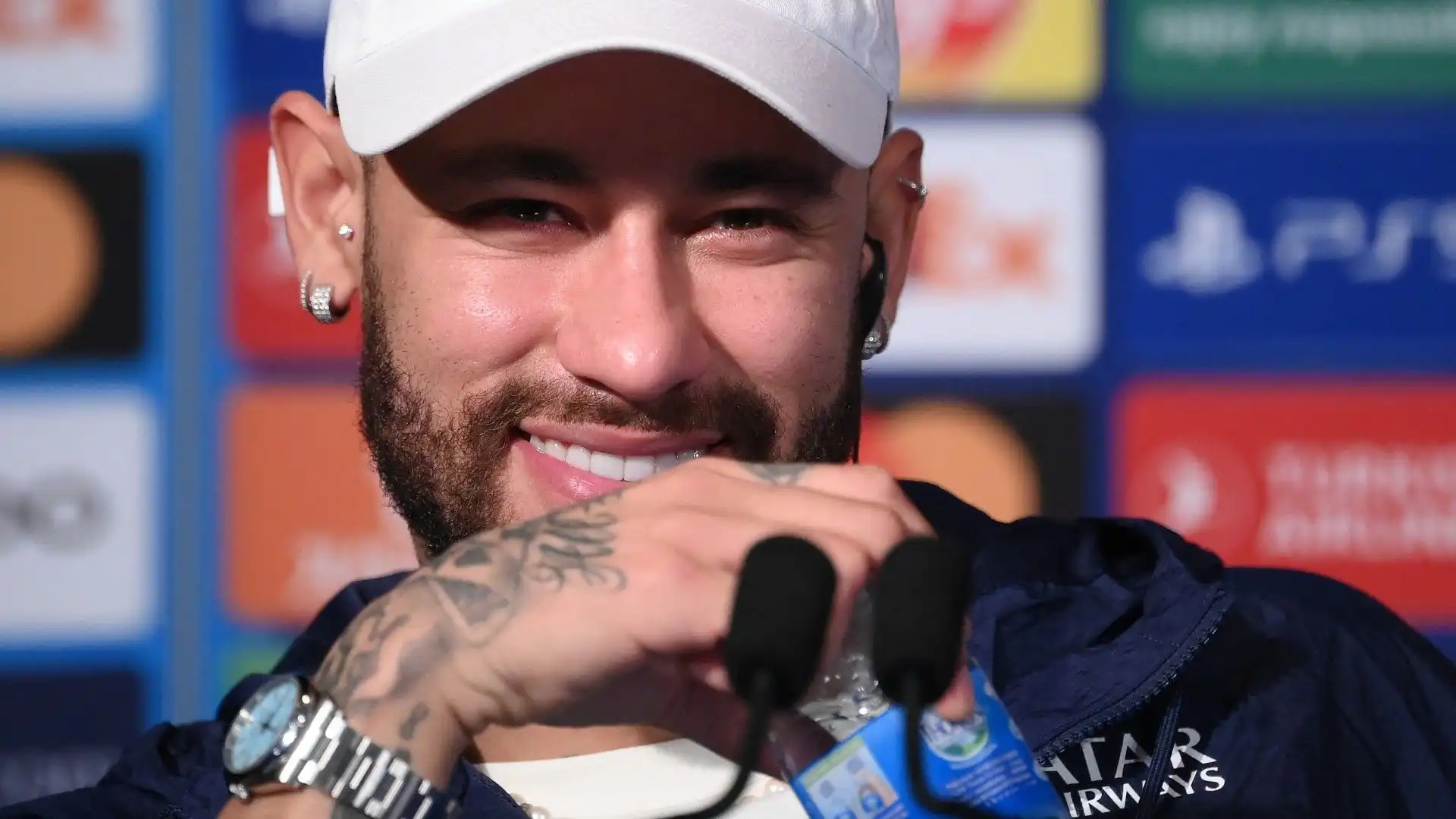 "E' un grande giocatore, uno dei migliori che abbia mai avuto. Quando c'è lui per noi è più facile vincere" ha detto Neymar