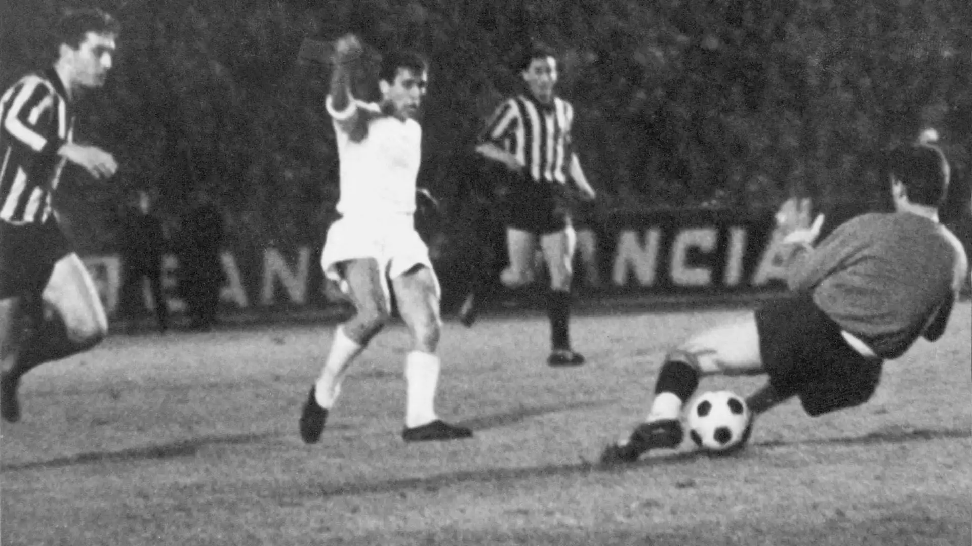 Era arrivato al Real nel 1962 dal Deportivo La Coruña