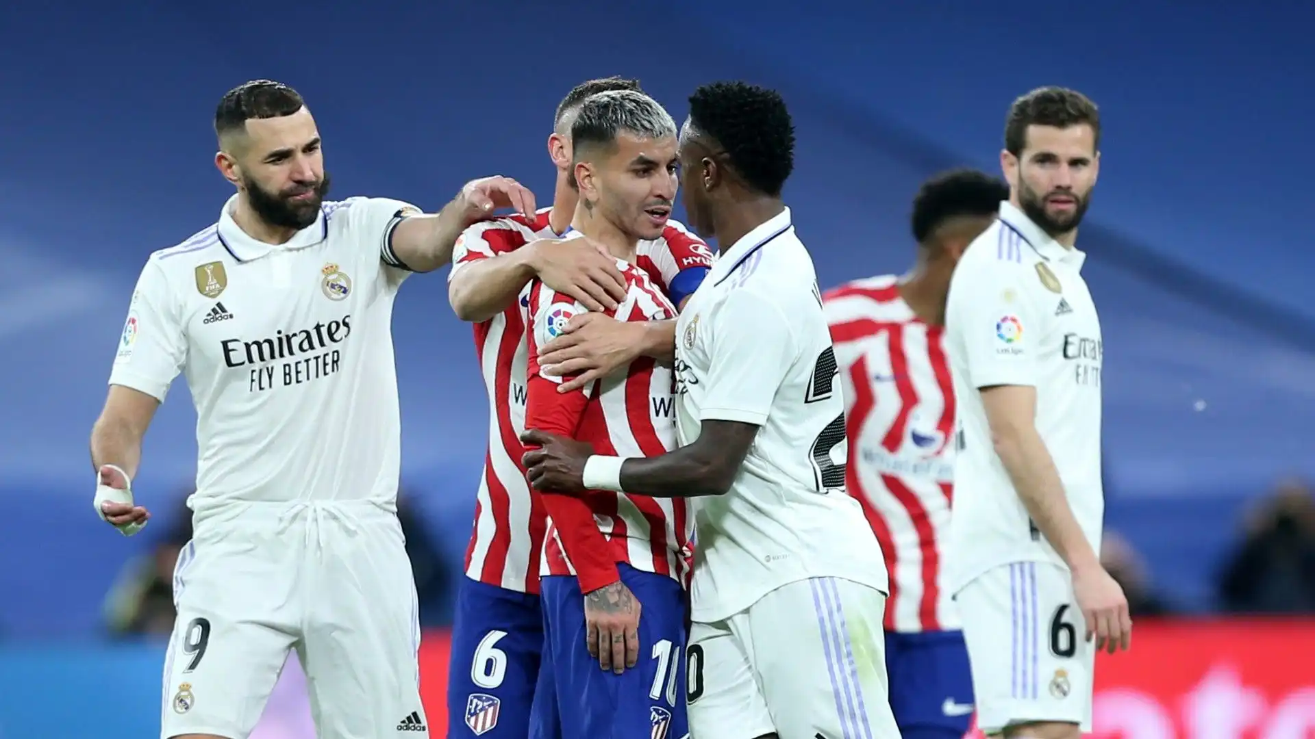 "Niente di nuovo al Santiago Bernabéu" ha scritto polemico l'Atletico Madrid sui social