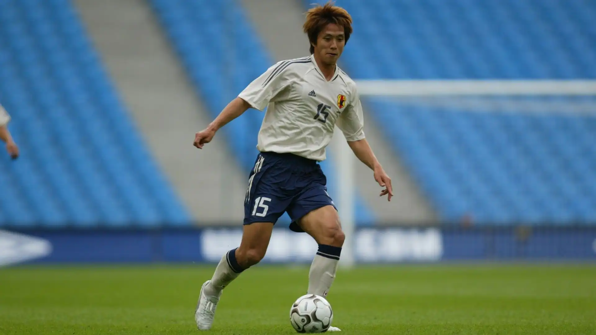 Takashi Fukunishi - più di 10 anni passati al Júbilo Iwata, ha trionfato nella Coppa d'Asia del 2004