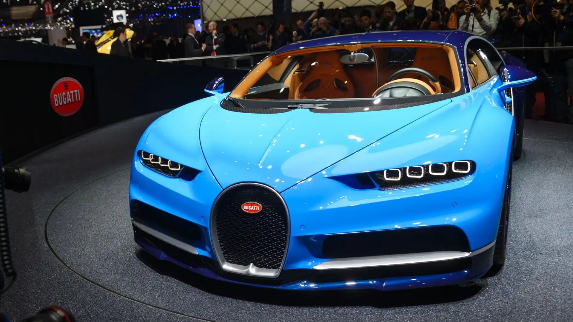 Ecco la Bugatti Veyron nella versione azzurra