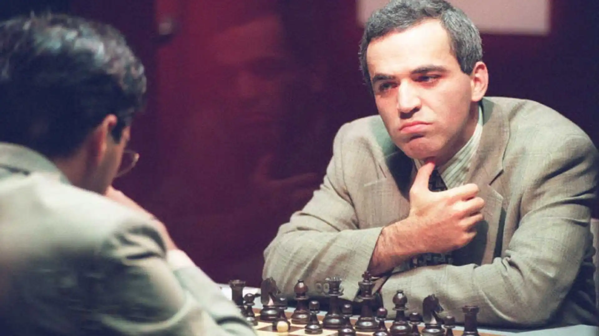 Garry Kasparov (Russia): patrimonio netto stimato 50 milioni di dollari. E' stato campione del mondo dal 1985 al 2000