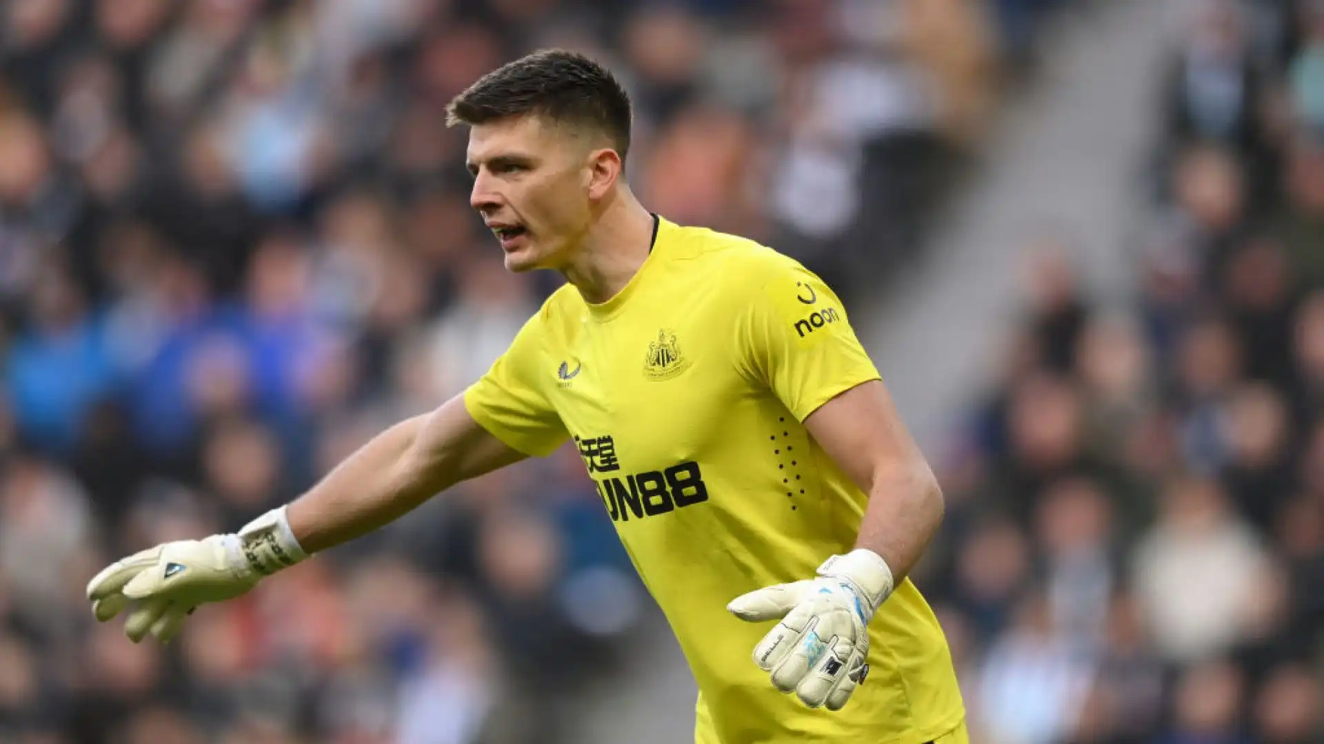 10- Nick Pope, 3,12 milioni di sterline all'anno