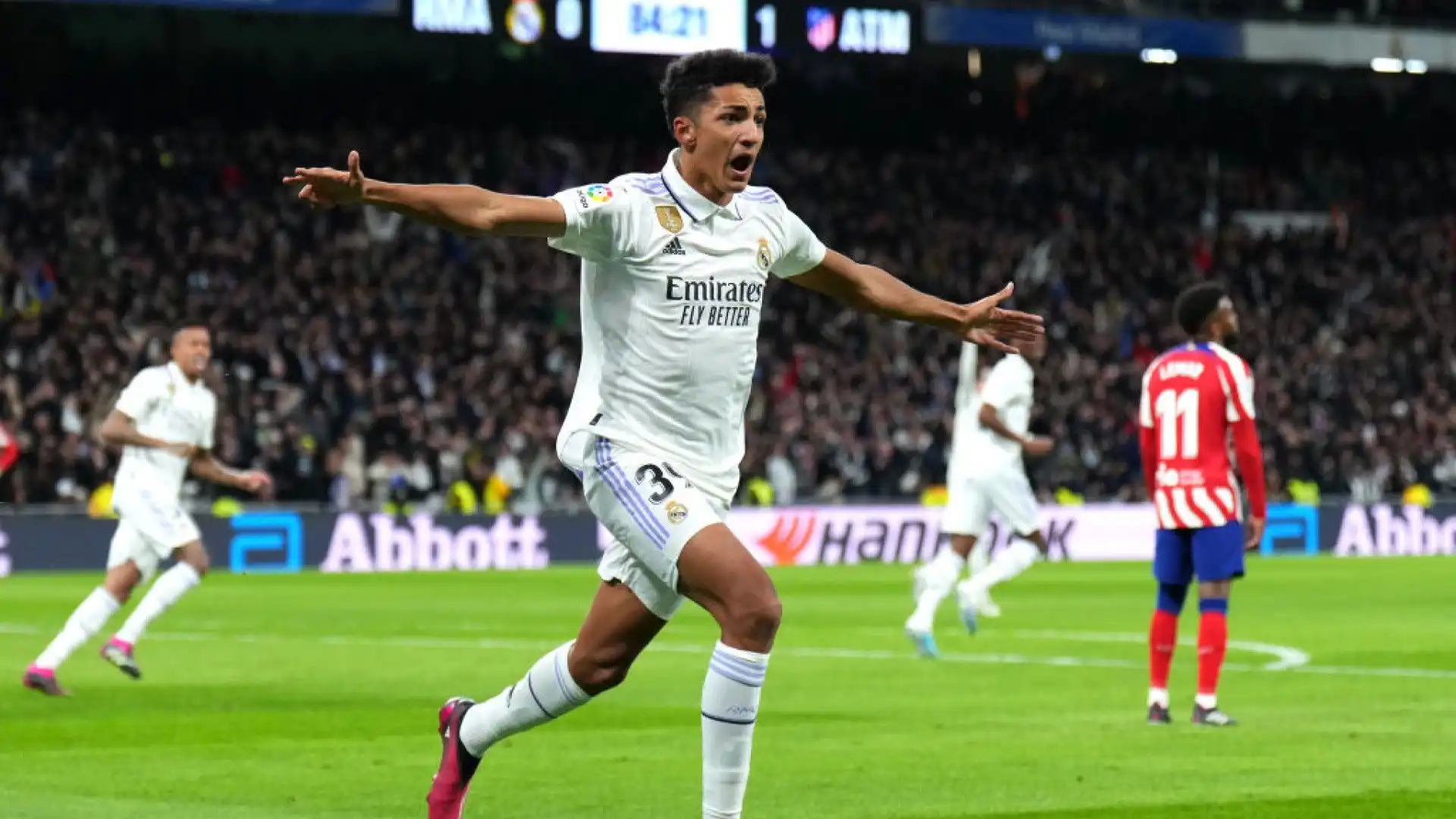 Ha trovato il suo primo gol con il Real Madrid il 25 febbraio 2023 contro l'Atletico Madrid