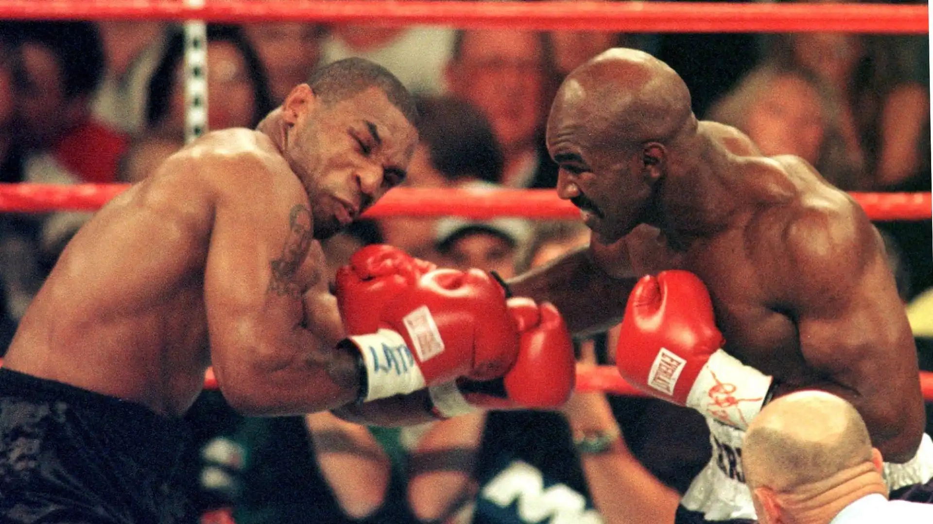 Evander Holyfied vs Mike Tyson (1997): incasso complessivo 145 milioni di dollari