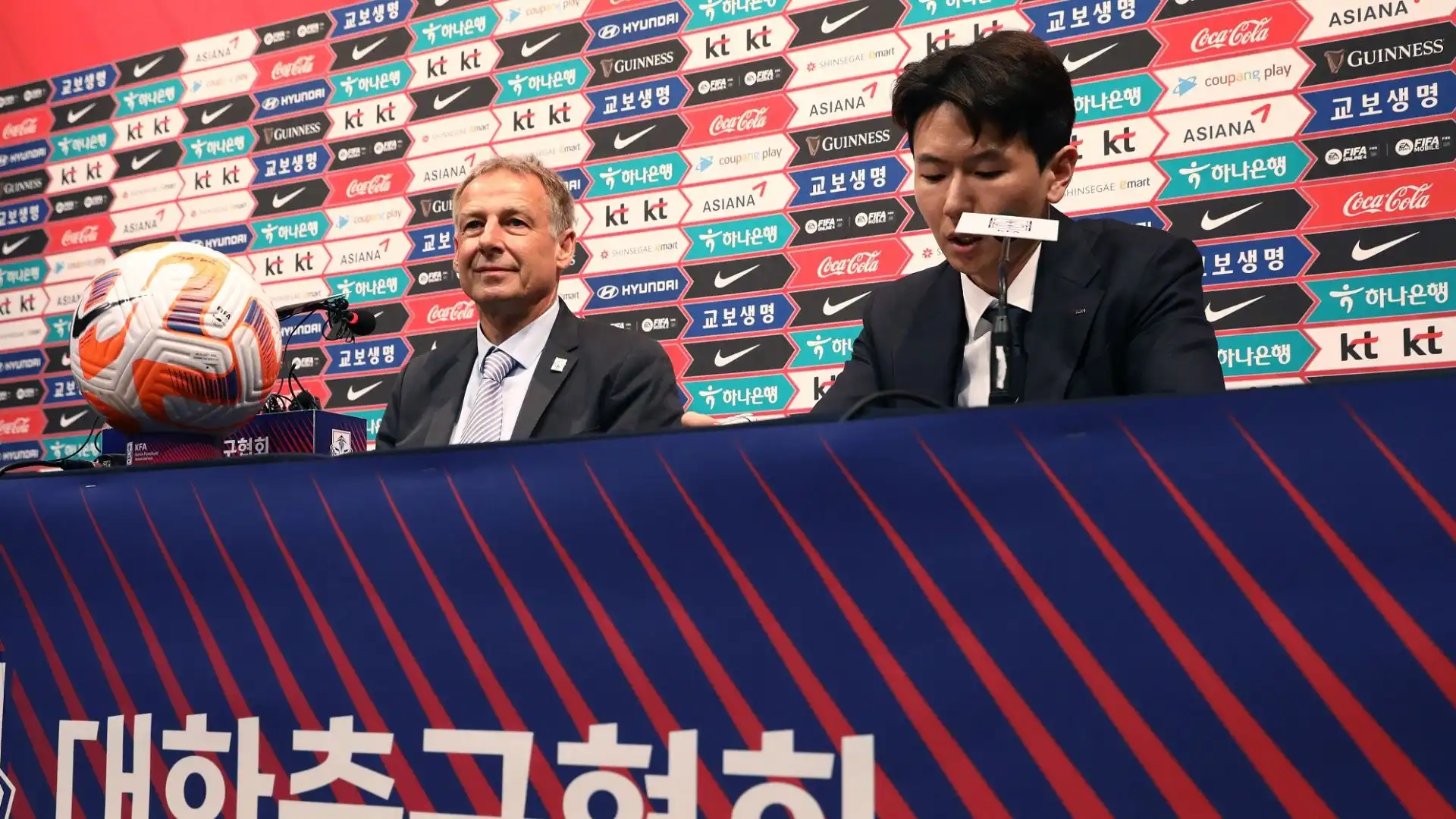Klinsmann ha firmato un contratto di tre anni e mezzo con la Federazione di Seoul