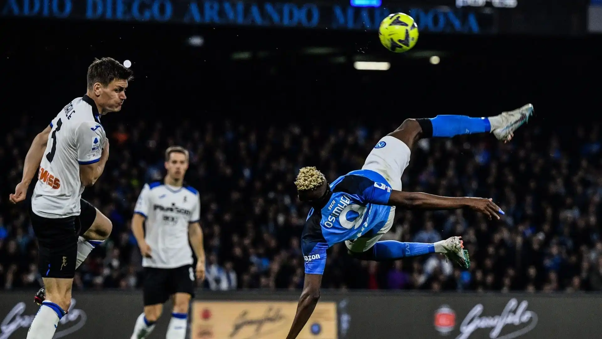 Osimhen ha provato a realizzare un gol meraviglioso