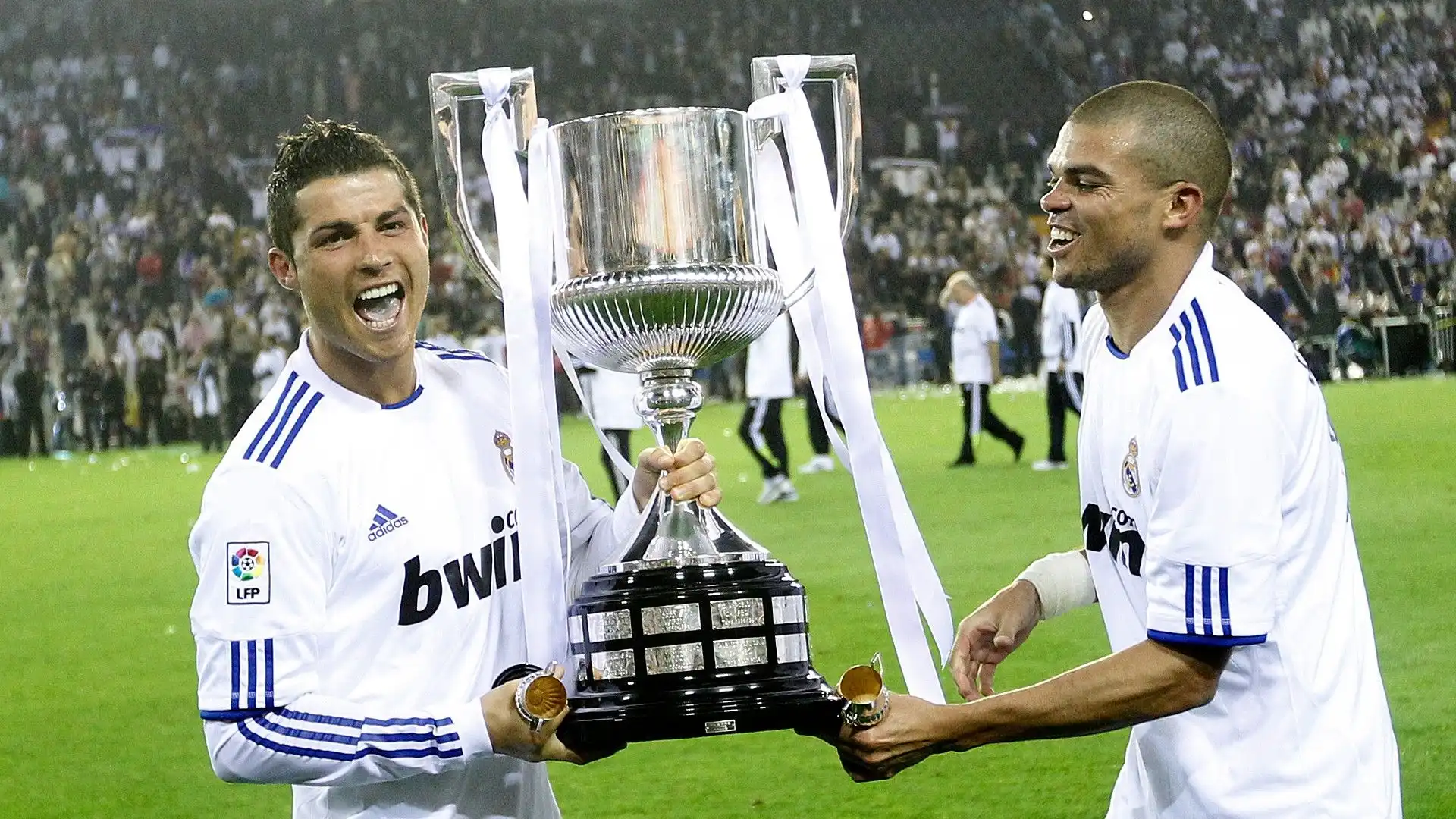 Coppa di Spagna: 2 (Real Madrid: 2010-2011, 2013-2014)