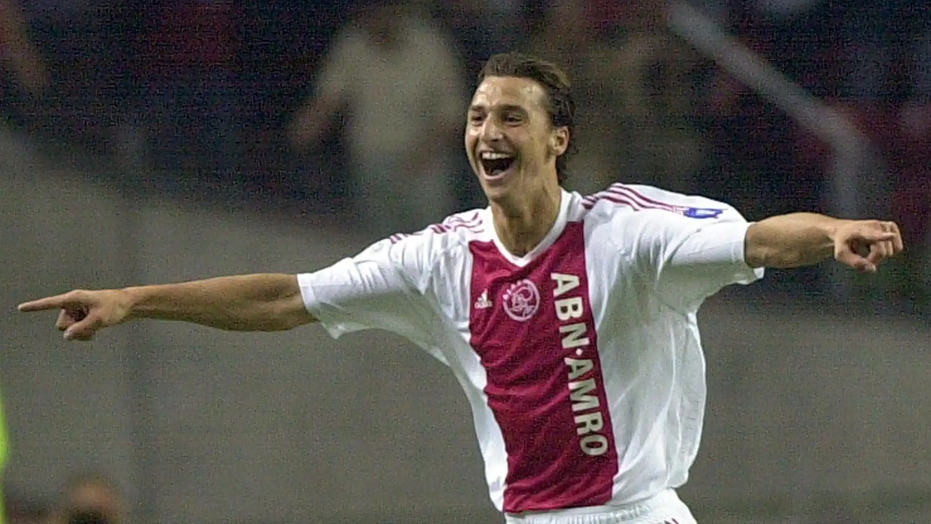 Campionato olandese: 2 (Ajax: 2001-2002, 2003-2004)