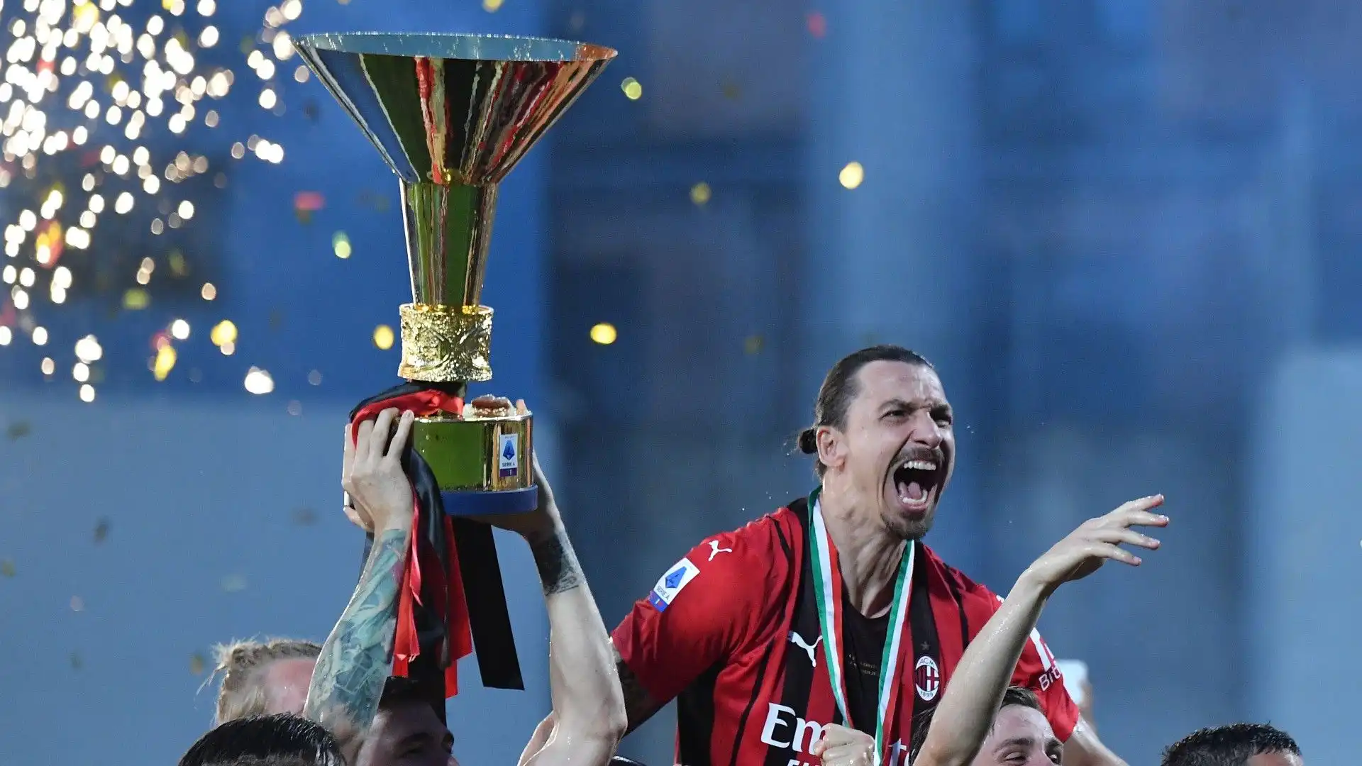 Campionato italiano: 5 (Inter: 2006-2007, 2007-2008, 2008-2009, Milan: 2010-2011, 2021-2022)