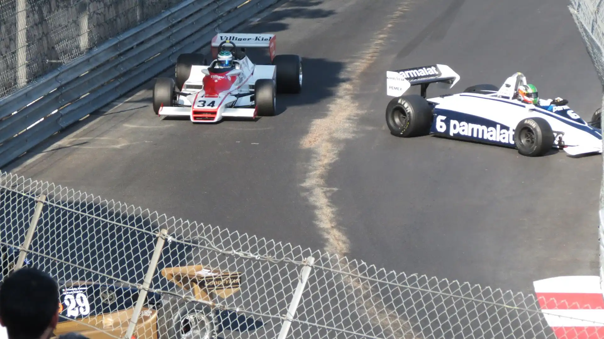 Gli altri piloti hanno dovuto evitare la Brabham
