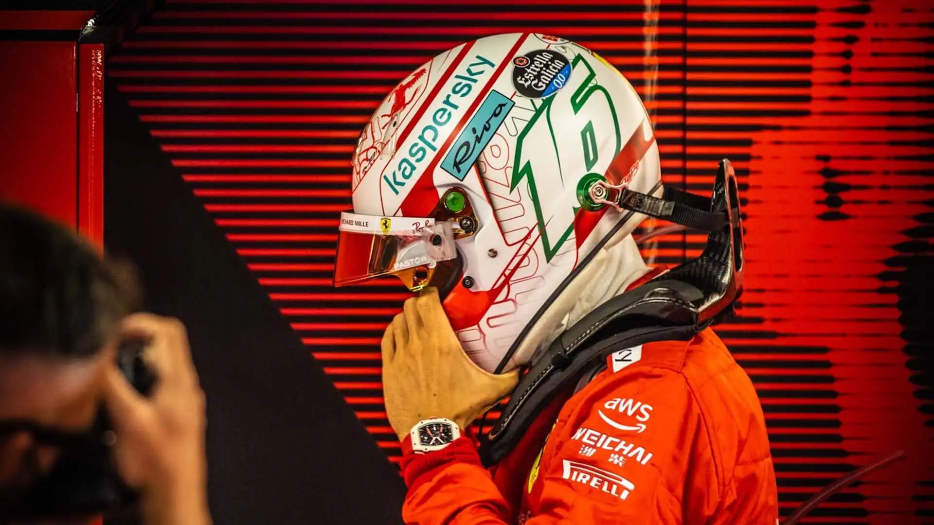 Leclerc, dovesse andare in Mercedes, andrebbe in una squadra che negli ultimi vent'anni è stata più abituata a vincere della Ferrari  (foto Cristian Lovati)