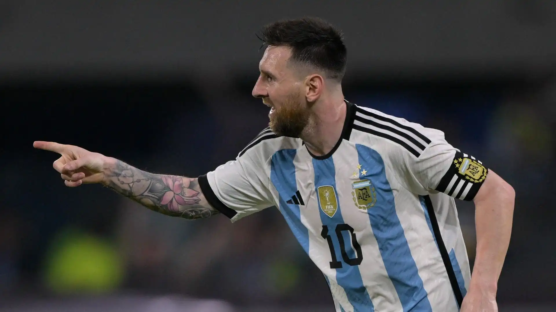 Il campione argentino è tra i calciatori più forti della storia del calcio: a dicembre è riuscito nell'impresa di conquistare la Coppa del mondo