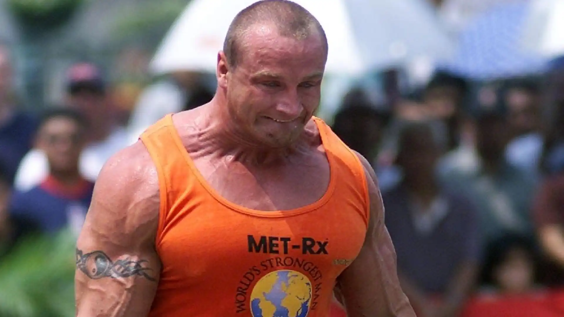 Mariusz Pudzianowski (MMA/Strongest Man, Polonia): 186 cm x 142 kg