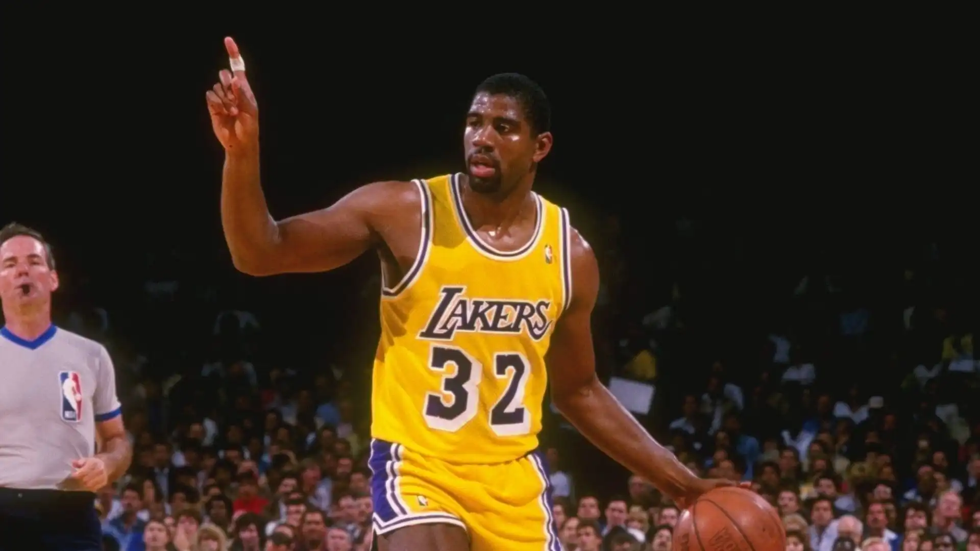 Magic Johnson - Ha vinto cinque titoli NBA con i Los Angeles Lakers, l'oro alle Olimpiadi 1992 e al Tournament of the Americas 1992 con il Dream Team statunitense