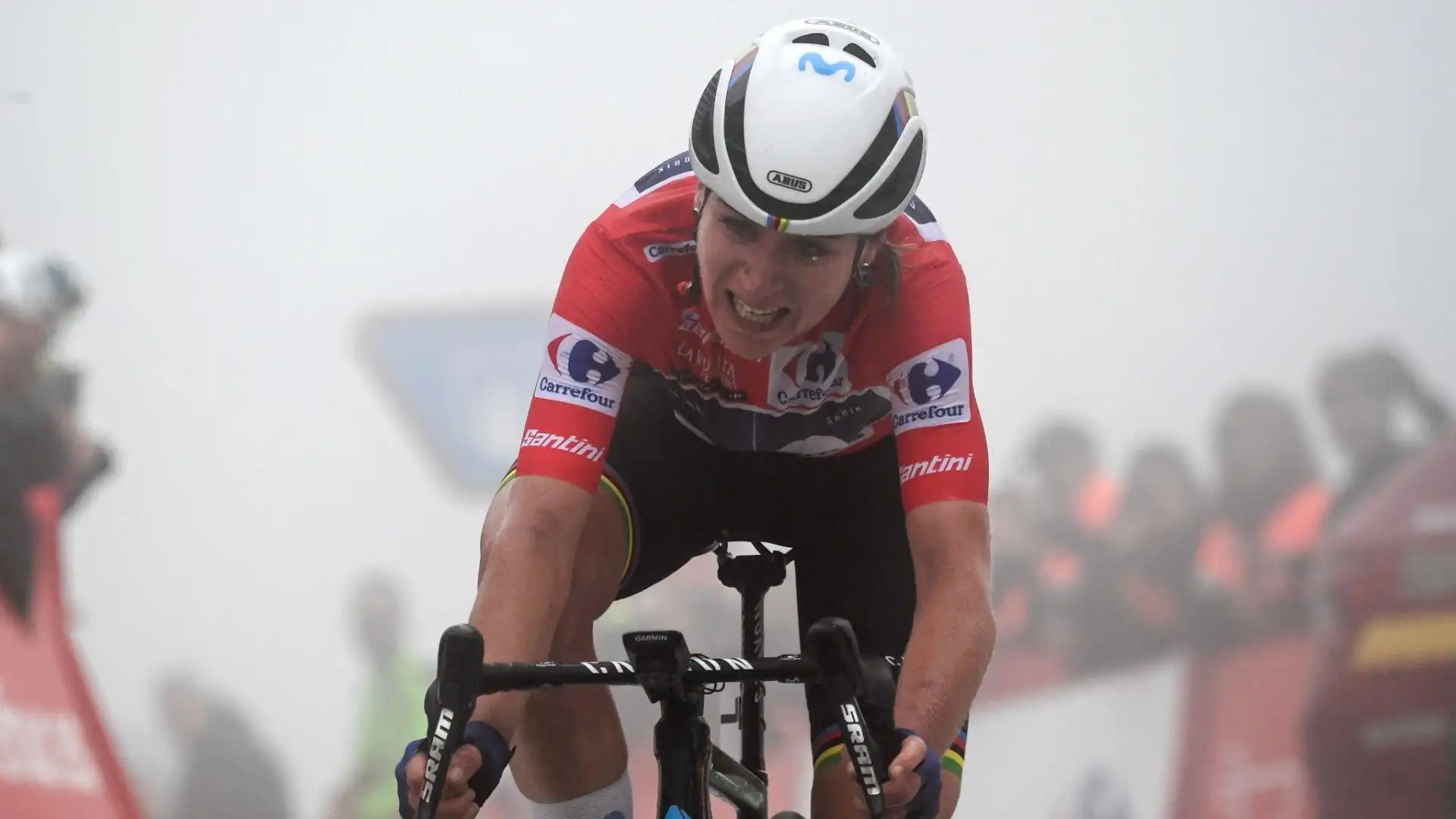 Dopo una lunga battaglia, la ciclista olandese si è aggiudicata la Vuelta Femenina 2023