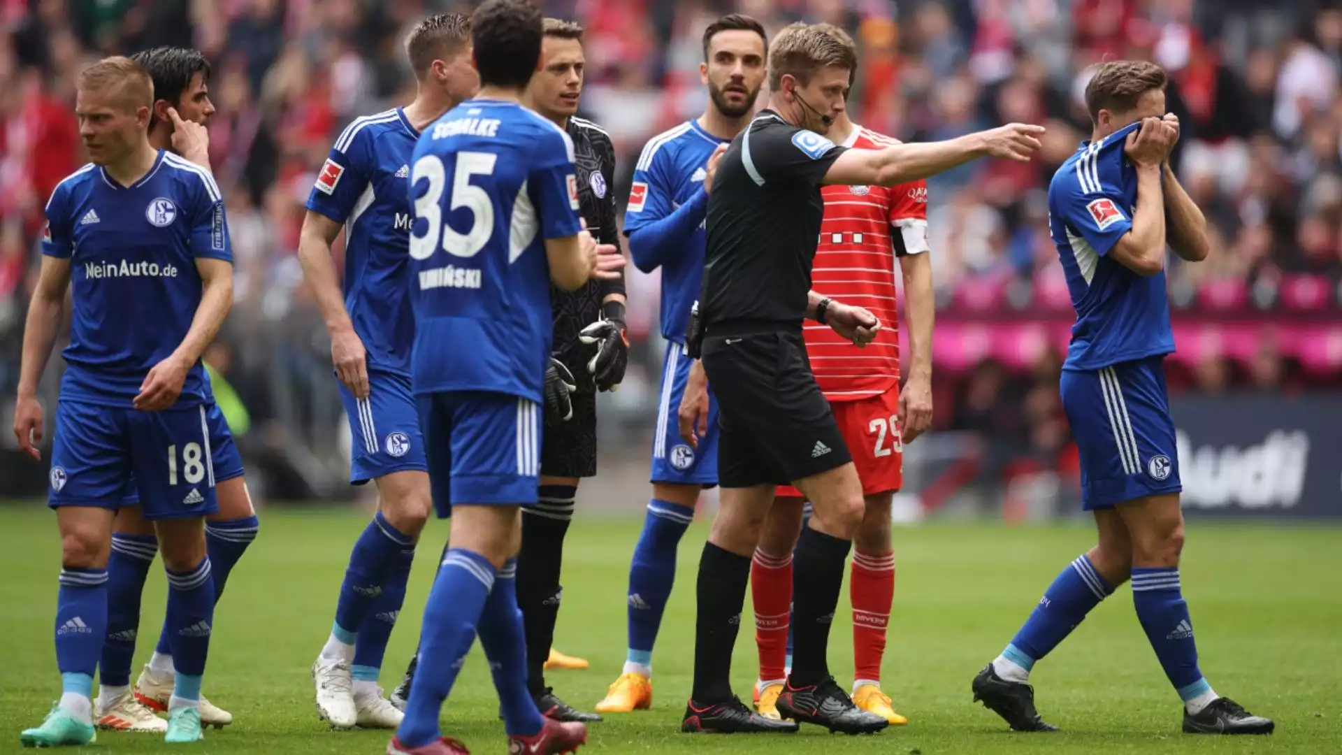 Al minuto 29 l'arbitro ha assegnato un calcio di rigore al Bayern Monaco