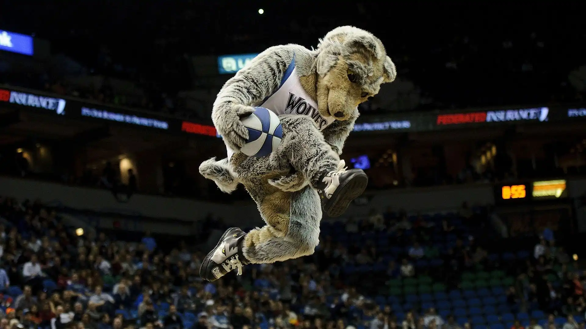 Crunch the Wolf (Minnesota Timberwolves)