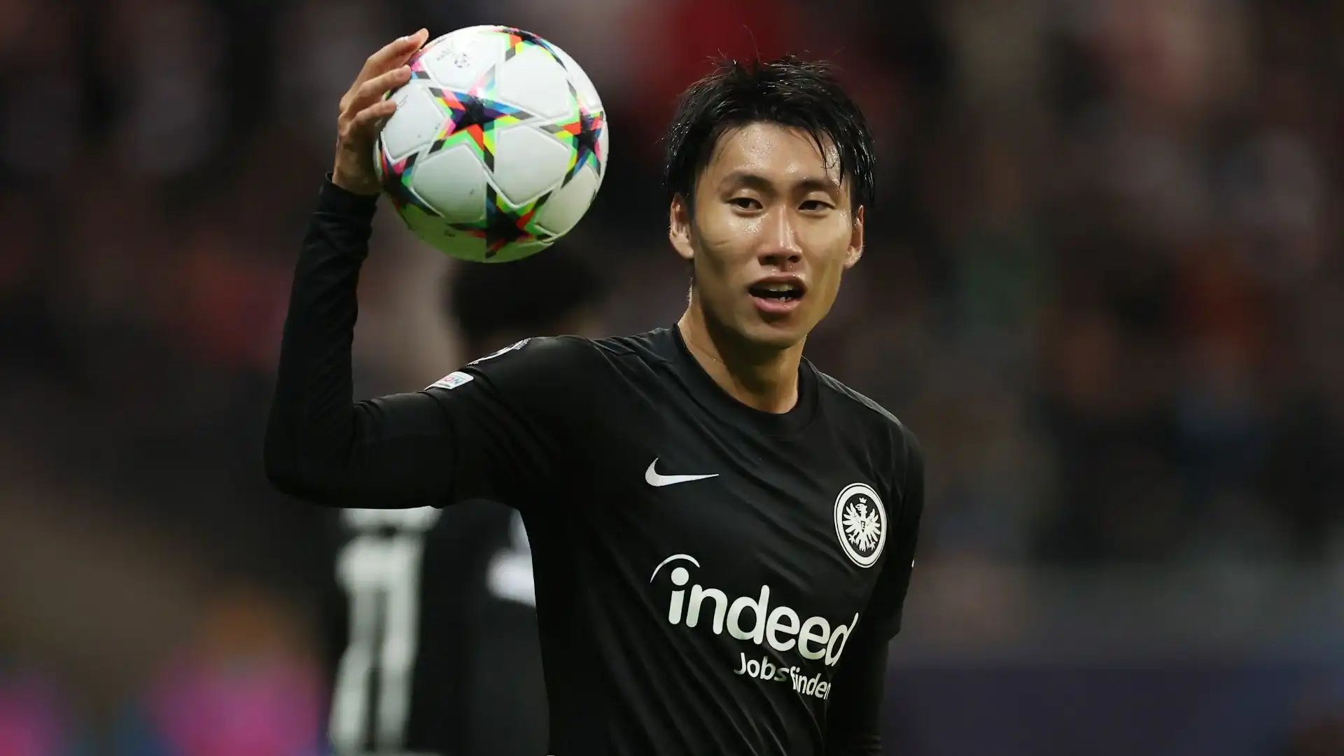 Il centrocampista giapponese dell'Eintracht Francoforte cambierà squadra in estate.